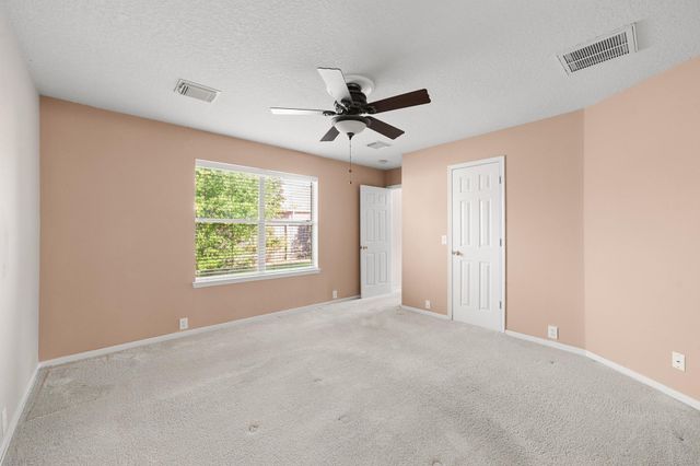 19307 Royal Isle Drive, Tomball, TX 77375