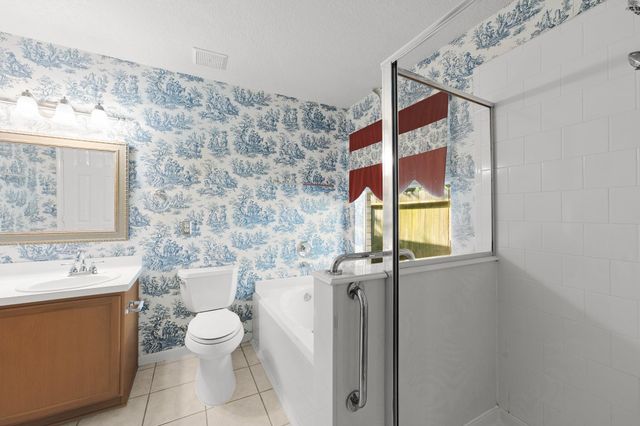 19307 Royal Isle Drive, Tomball, TX 77375