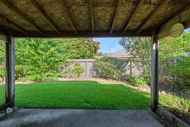 19307 Royal Isle Drive, Tomball, TX 77375