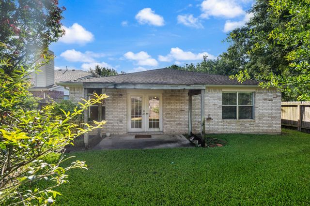 19307 Royal Isle Drive, Tomball, TX 77375