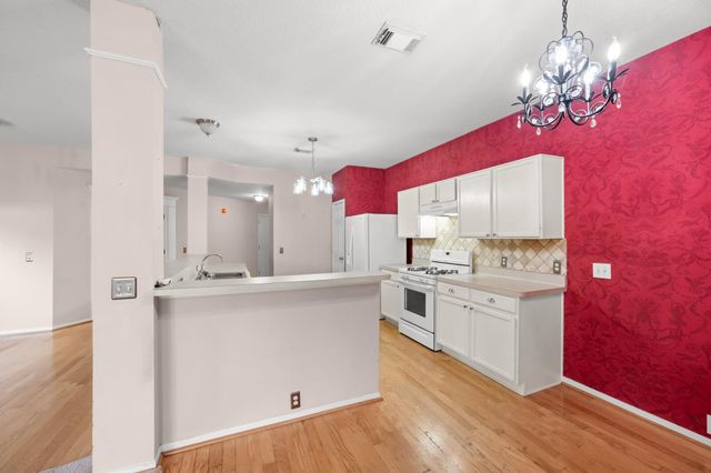 19307 Royal Isle Drive, Tomball, TX 77375