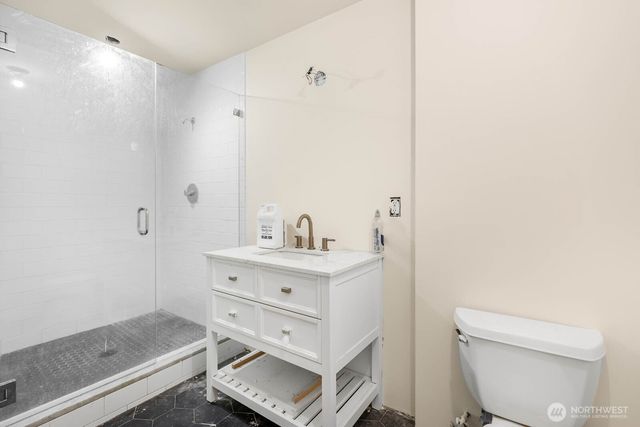 6639 NE Bayview Boulevard, Bainbridge Island, WA 98110