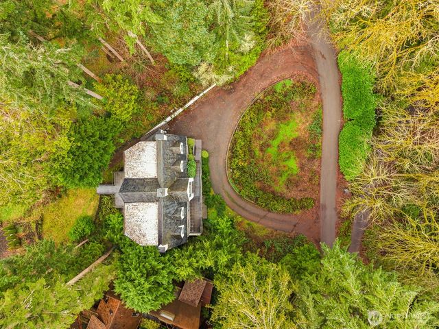 6639 NE Bayview Boulevard, Bainbridge Island, WA 98110