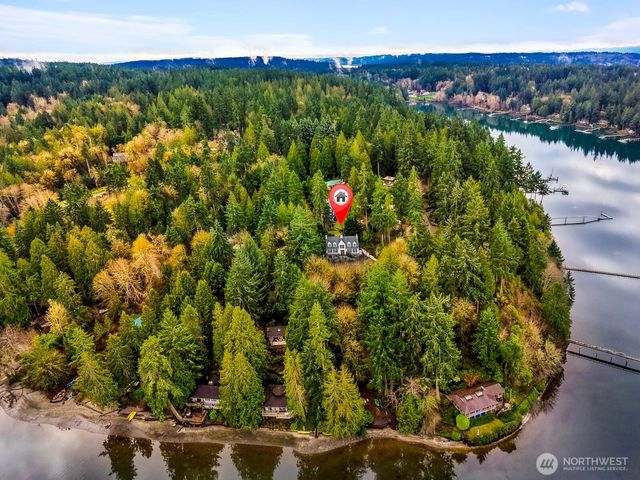 6639 NE Bayview Boulevard, Bainbridge Island, WA 98110