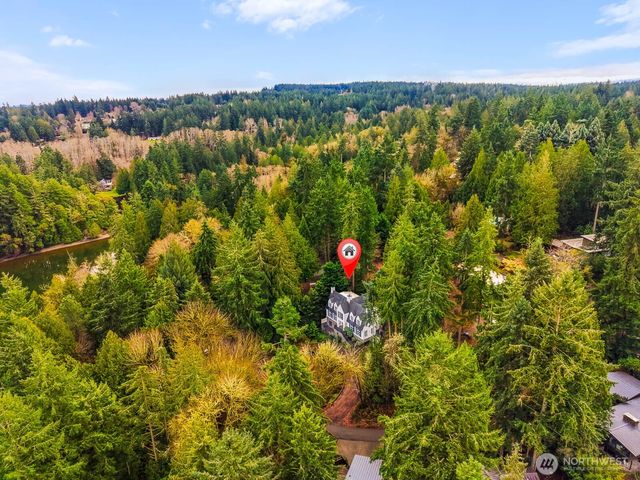 6639 NE Bayview Boulevard, Bainbridge Island, WA 98110