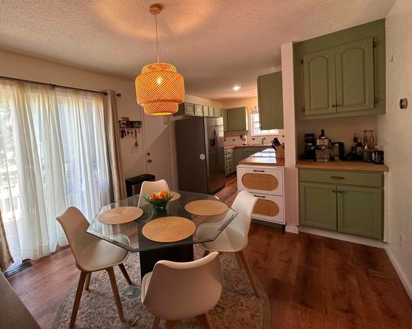 3129 N Applewood, Wichita, KS 67220