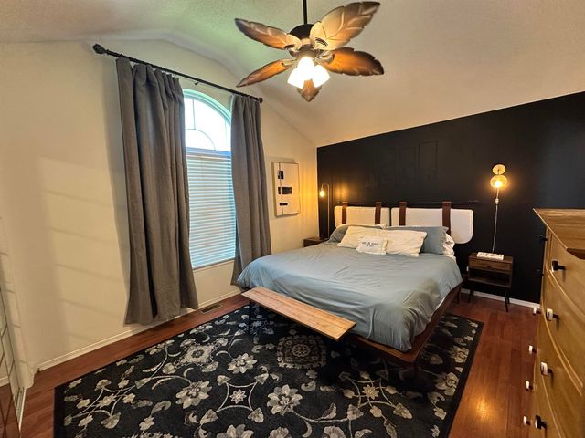 3129 N Applewood, Wichita, KS 67220