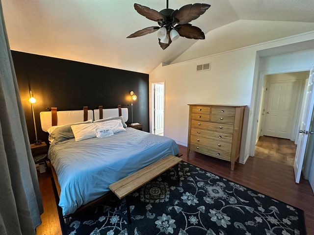 3129 N Applewood, Wichita, KS 67220