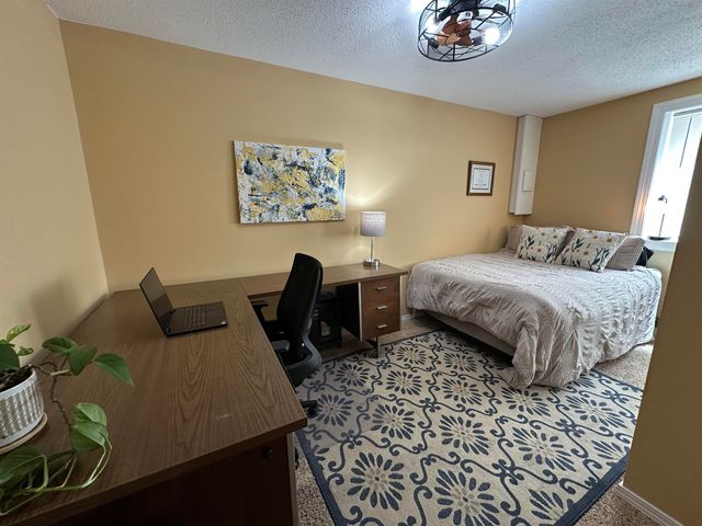 3129 N Applewood, Wichita, KS 67220