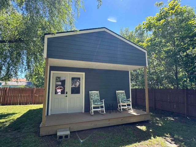 3129 N Applewood, Wichita, KS 67220