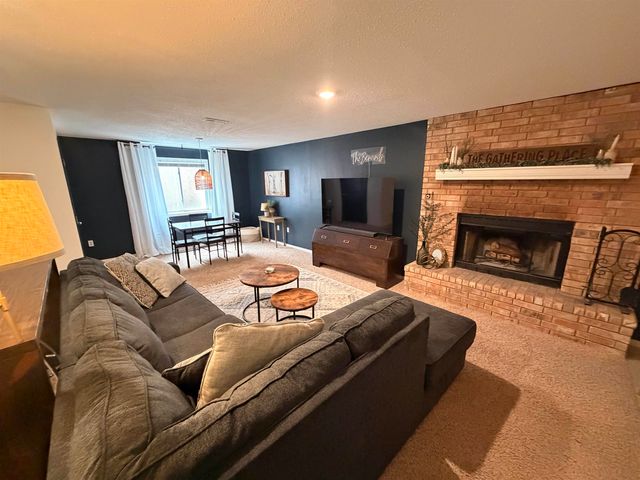 3129 N Applewood, Wichita, KS 67220