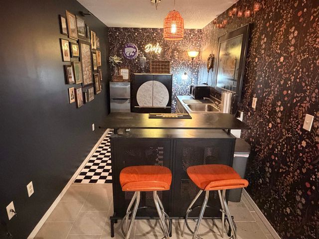 3129 N Applewood, Wichita, KS 67220