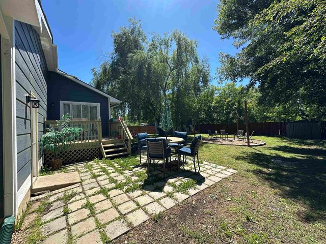 3129 N Applewood, Wichita, KS 67220