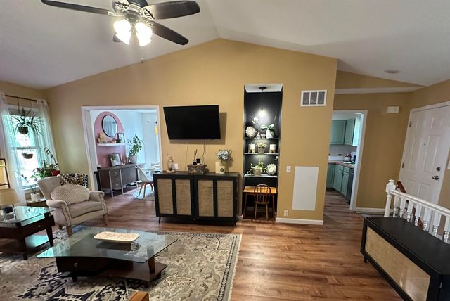 3129 N Applewood, Wichita, KS 67220