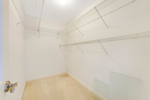 5344 Woodland Lakes Drive, Palm Beach Gardens, FL 33418