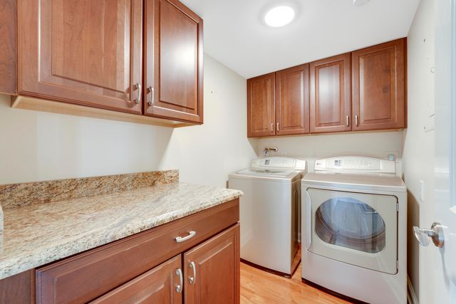 5344 Woodland Lakes Drive, Palm Beach Gardens, FL 33418