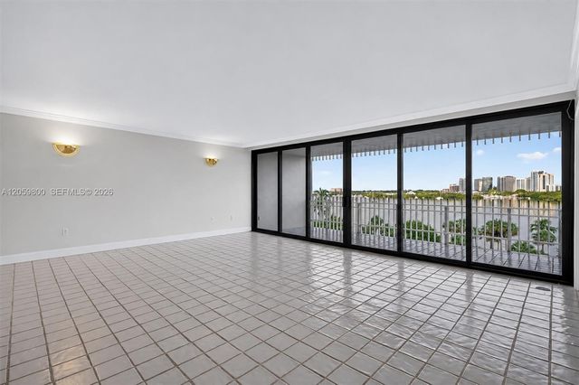 1 Grove Isle 506, Miami, FL 33133
