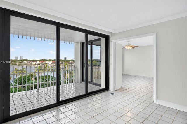 1 Grove Isle 506, Miami, FL 33133