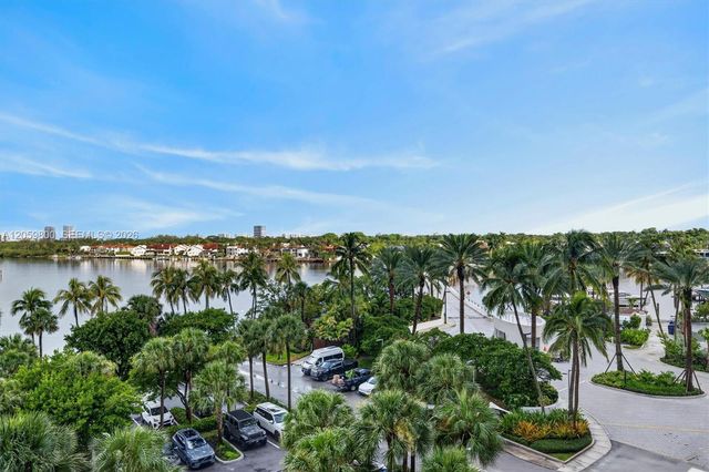 1 Grove Isle 506, Miami, FL 33133