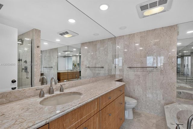 1 Grove Isle 506, Miami, FL 33133