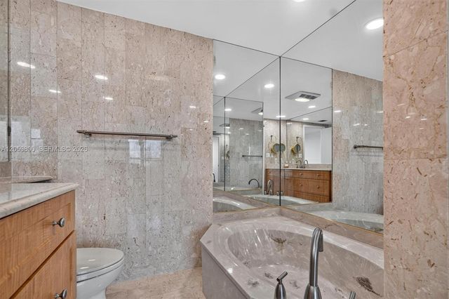 1 Grove Isle 506, Miami, FL 33133