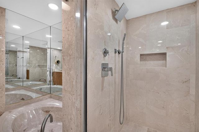 1 Grove Isle 506, Miami, FL 33133