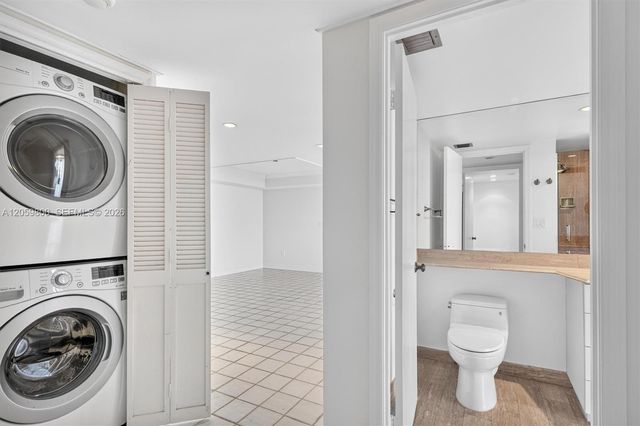 1 Grove Isle 506, Miami, FL 33133