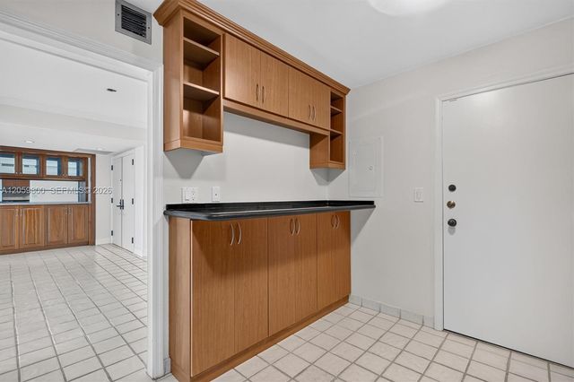 1 Grove Isle 506, Miami, FL 33133