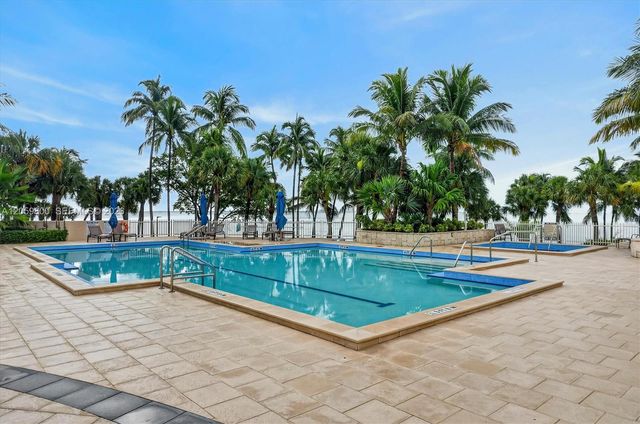 1 Grove Isle 506, Miami, FL 33133