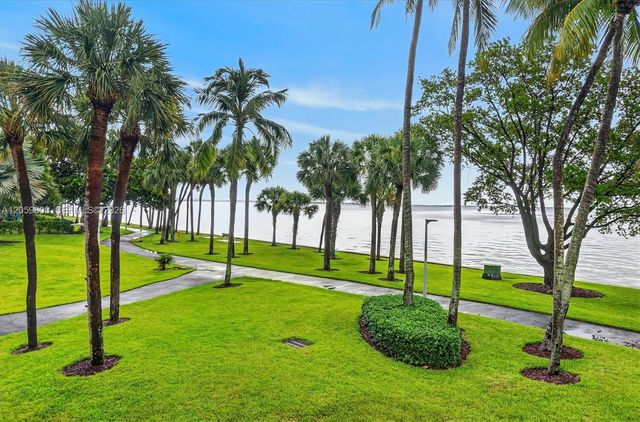 1 Grove Isle 506, Miami, FL 33133
