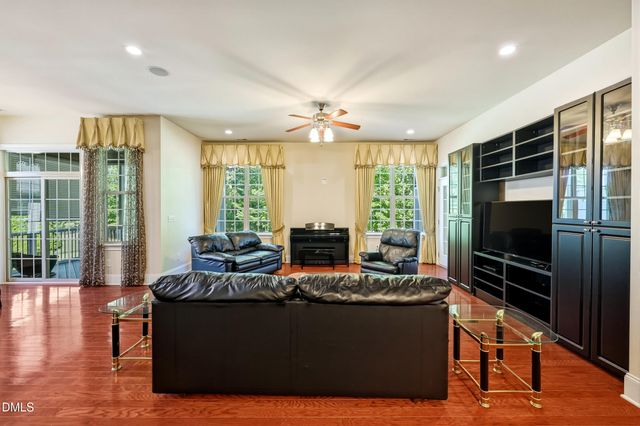 1753 Hasentree Villa Lane, Wake Forest, NC 27587