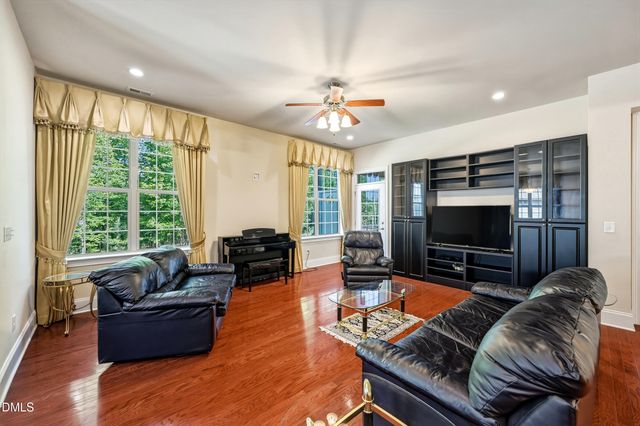 1753 Hasentree Villa Lane, Wake Forest, NC 27587