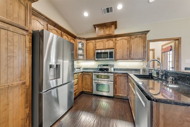 10350 County Road 2466, Terrell, TX 75160