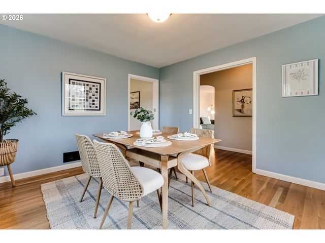 525 10TH St, Springfield, OR 97477