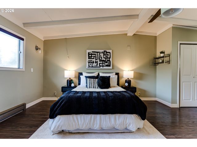 525 10TH St, Springfield, OR 97477