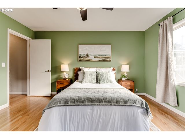 525 10TH St, Springfield, OR 97477