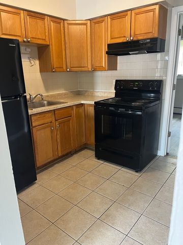 1340 N Main Street A7, Wheaton, IL 60187