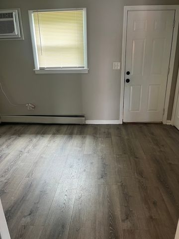 1340 N Main Street A7, Wheaton, IL 60187