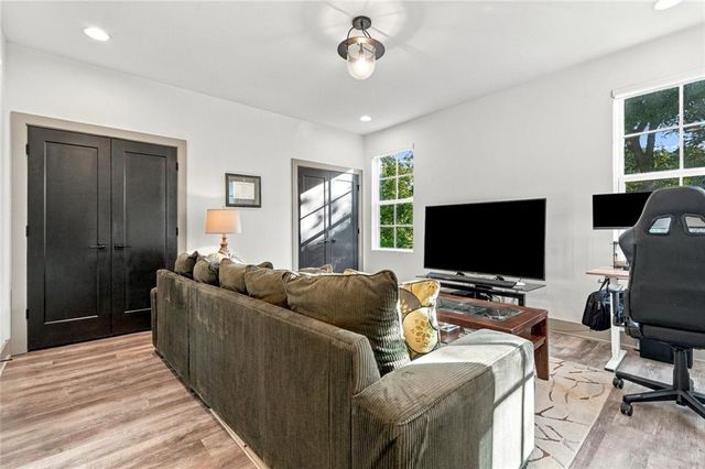 5 Becker Place NW, Atlanta, GA 30307