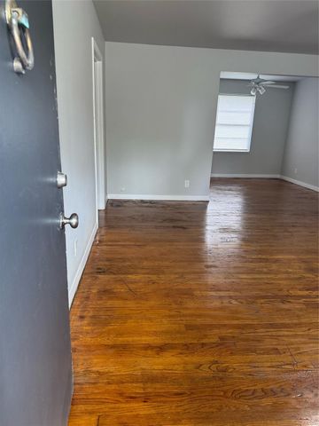217 W Twickenham Trail, Houston, TX 77076