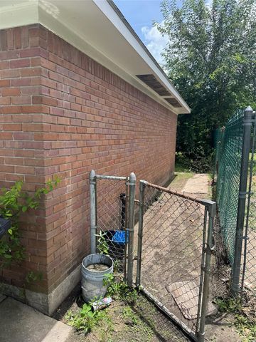 217 W Twickenham Trail, Houston, TX 77076