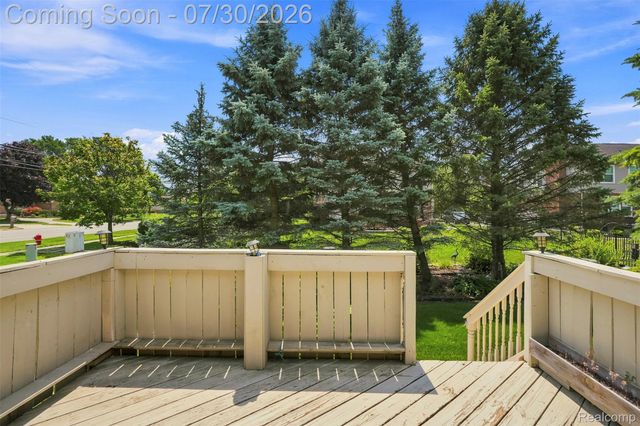 14378 Venice Drive, Sterling Heights, MI 48313