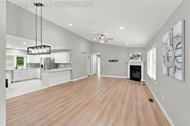 14378 Venice Drive, Sterling Heights, MI 48313