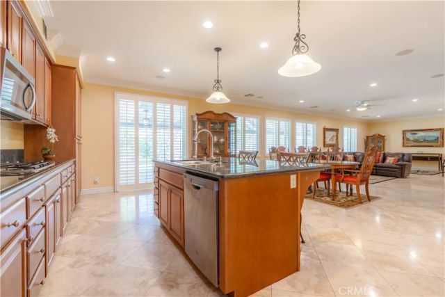 14026 Rio Lobo, Eastvale, CA 92880