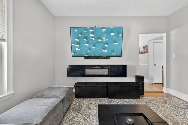 24 Mague Ave 24, Newton, MA 02465