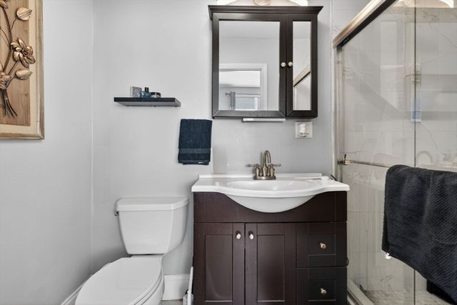 24 Mague Ave 24, Newton, MA 02465