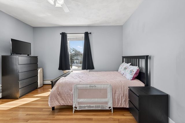 24 Mague Ave 24, Newton, MA 02465