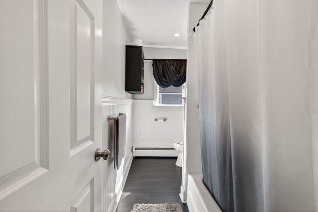 24 Mague Ave 24, Newton, MA 02465