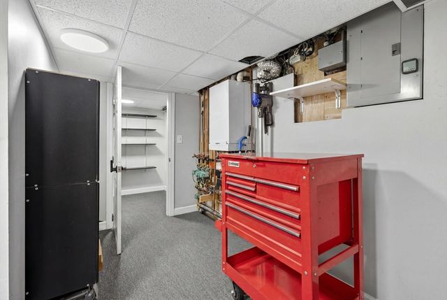 24 Mague Ave 24, Newton, MA 02465