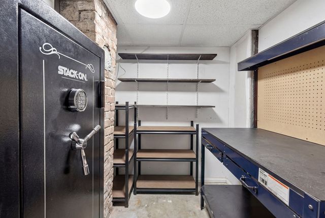 24 Mague Ave 24, Newton, MA 02465